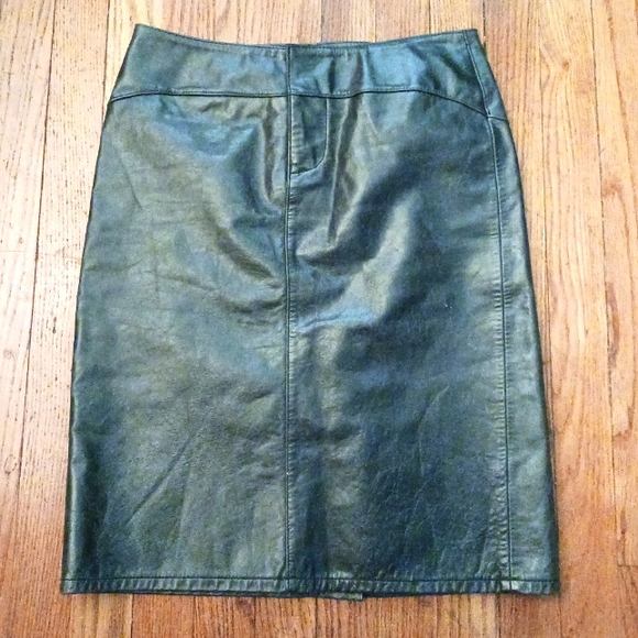 Gap leather skirt size 1 color black - Picture 1 of 3